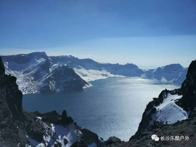 [哈尔滨]11.24~30亚布力滑雪雪乡镜泊湖长白山温泉延吉雾凇岛7天6晚2180(5早2特色宴6住宿)